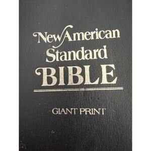 The New American Standard Bible Giant Print Paperback Christian Easy To Read